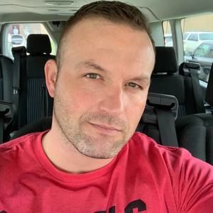 Meet your Posher, Todd